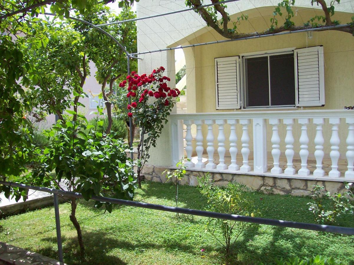 Apartments By The Sea Sevid, Trogir - 11505 Kültér fotó